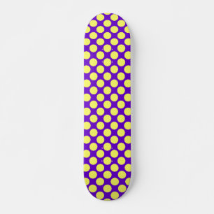 Skate Bolinhas amarelas com stouro roxo