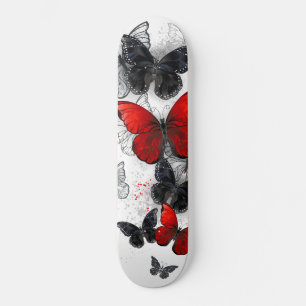Skate Borboletas Negras e Vermelhas
