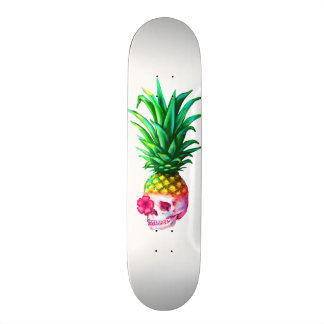 Skate Branco do conselho do crânio do abacaxi
