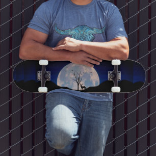 Skate Buck com grande rack contra a lua cheia