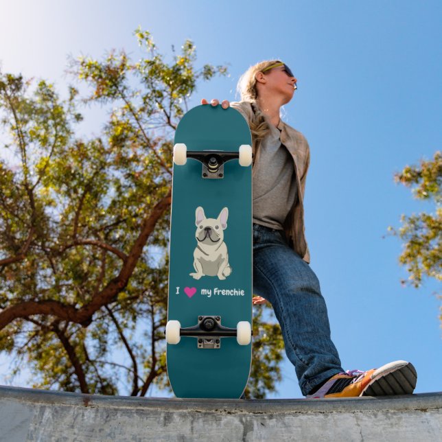 Skate Bulldog Francês Creme, Eu Amo meu Cachorro (Ao ar livre 1)