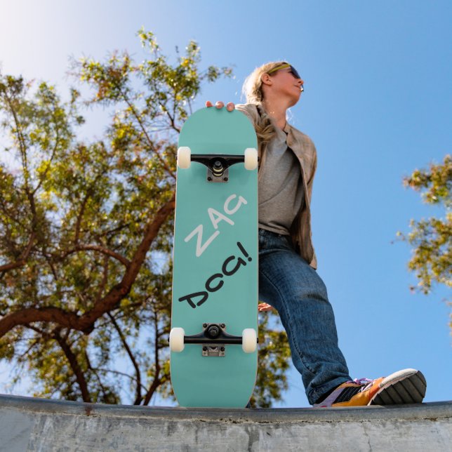 Skate Cachorro de Cachorro Edgy Zag (Ao ar livre 1)