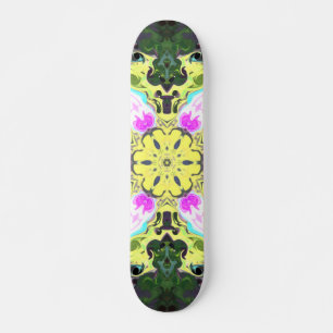 Skate Caleidoscópio Psicodélico Flor Amarelo e Rosa