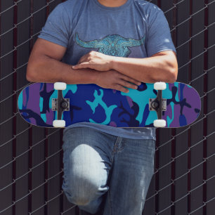 Skate Camuflagem Azul Escuro e Roxo