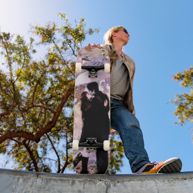 Skate Casal Romântico no Amor Beijando na Chuva (Ao ar livre 1)