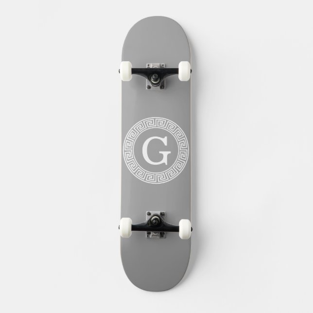 Skate Cinza Escura Com Quadro-Chave Grego Principal Mono (Frente)