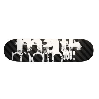 Skate Cinzas Pretas e Escuras do Math;