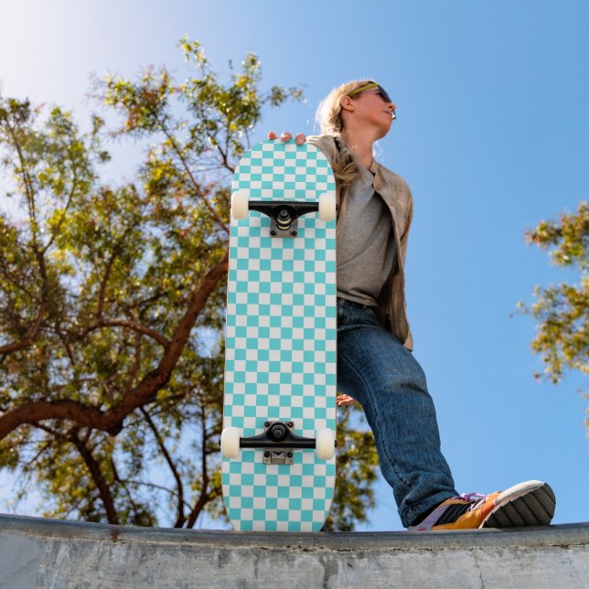 Skate Classic visual turquoise blue checkerboard  (Ao ar livre 1)
