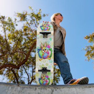 Skate Coelho engraçado mordendo um ovo de Páscoa