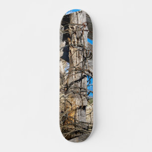 skate com Design de fio de barriga Gnarly Rusty