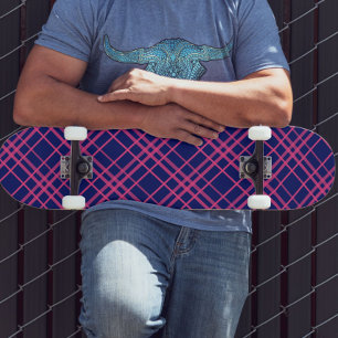 Skate Cor-de-rosa no Design de padrão de Xadrez do Tarta