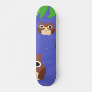 Skate coruja pintando arte