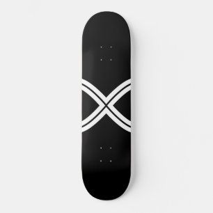 Skate Crie seu próprio Modelo Infinito Preto e Branco