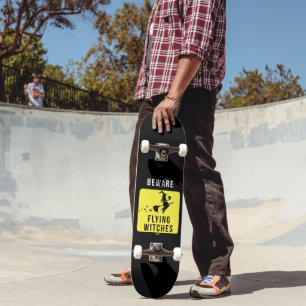 Skate CUIDADO COM AS BRUXAS VADIA  halloween engraçado