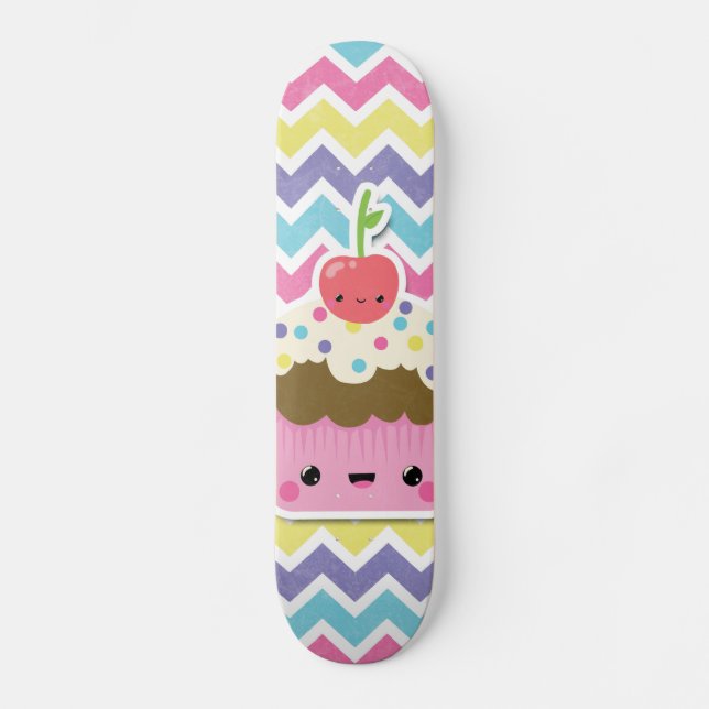 Skate Cupcake colorido de Kawaii em vigas (Frente)
