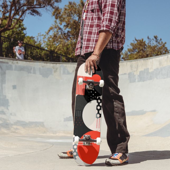 Skate Curvas em vermelho, cinza e preto (Ao ar livre 2)