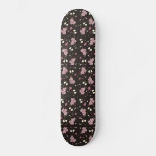 Skate das meninas - flores cor-de-rosa no marrom