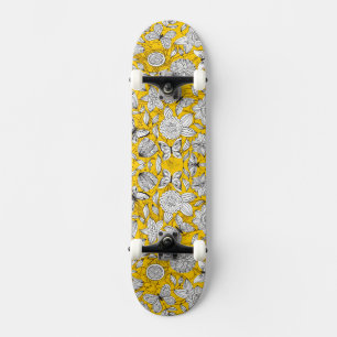 Skate Desenho abstrato floral amarelo branco fofo