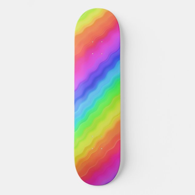 Skate Desenho Colorido de Arco-íris Diagonal Ondulado (Frente)