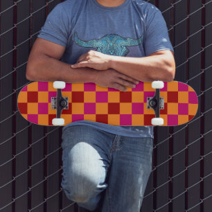 Skate Desenho de padrão xadrez vermelho laranja rosa