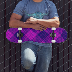 Skate Desenho xadrez azul e roxo em trama cruzada