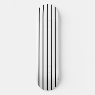 Skate Design das faixas brancas e pretas