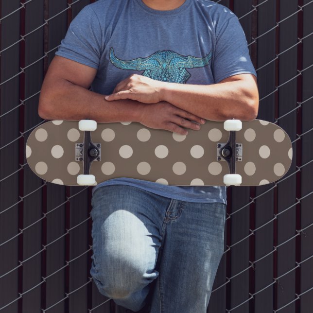 Skate Design de Bolinhas Marrom Terra Neutro (Ao ar livre 3)