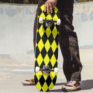 Skate Design de Diamantes Harlequim em Xadrez Amarelo e