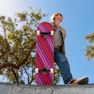 Skate Design de Listras Verticais Rosa Roxo Vermelho  