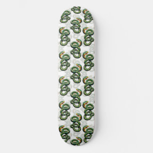 Skate Design de padrão de cobra com fundo branco