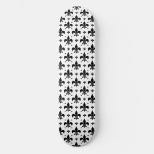 Skate Design do padrão Fleur-de-lis de fundo branco