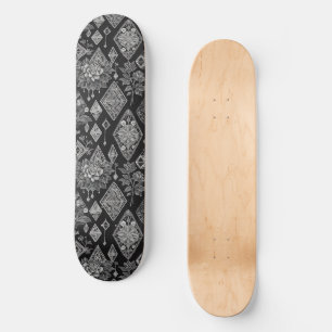 Skate Diamantes Pretos e Brancos Lacy Floral