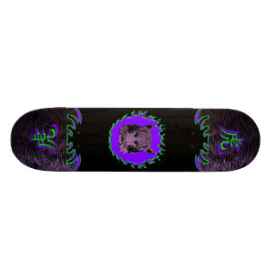 Skate do roxo do tigre do fogo