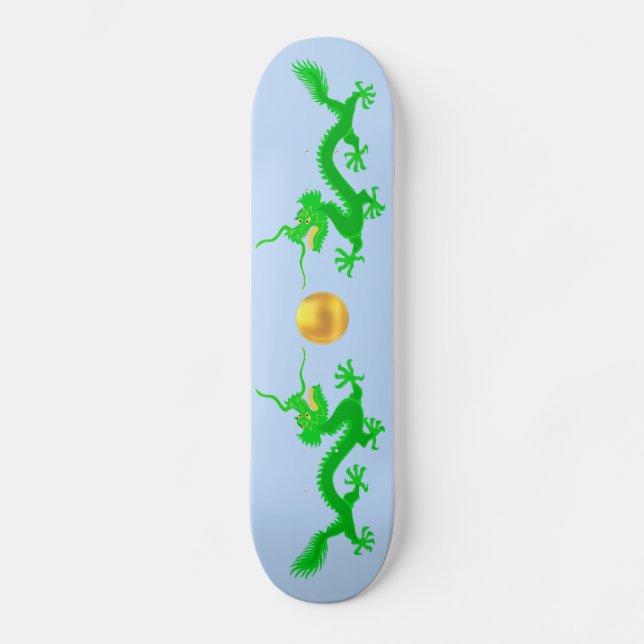 Skate Dragões Verdes com Bola Dourada em Azul Claro (Frente)