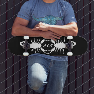 Skate Escorpiões Brancos Góticos Monogramas Personalizad