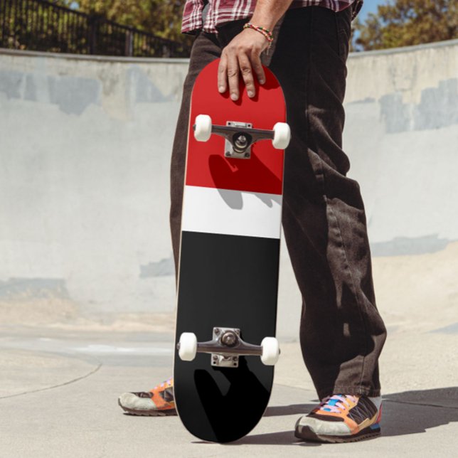 Skate Estilo de Bloco de Cor Preto Branco Vermelho Desig (Criador carregado)