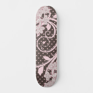 Skate Filigragem Floral Rosa em Redemoinhos de Bolinhas
