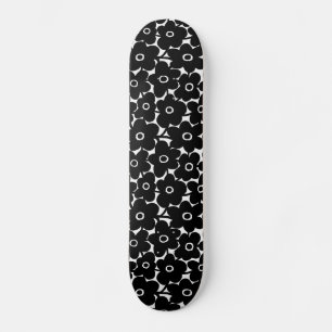 Skate Flores Negrito - Preto em Branco