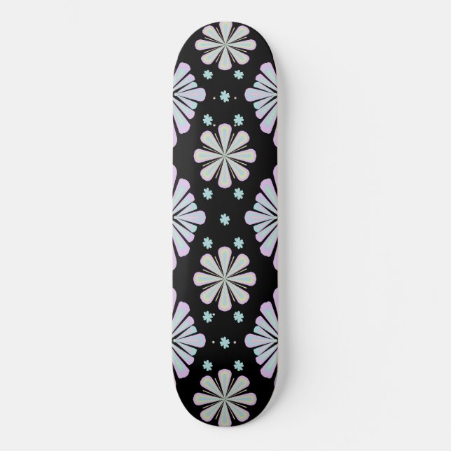 Skate Formas Florais Pastéis em Fundo Preto (Frente)