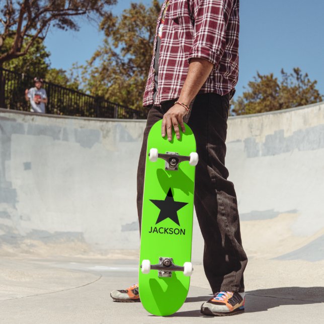 Skate Fundo Verde Neon Estrela Preta Personalizado (Ao ar livre 2)