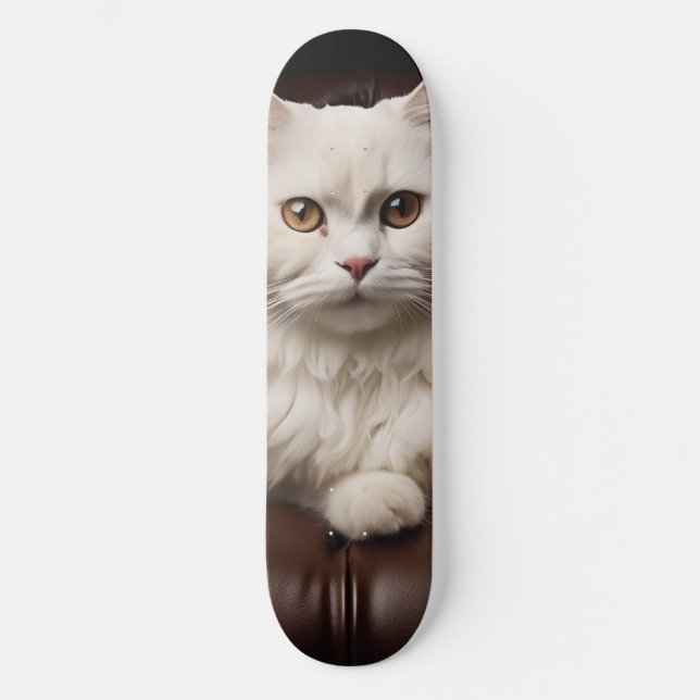 Skate Gato branco majestoso (Frente)