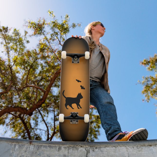 Skate Gato Preto com Bat (Ao ar livre 1)