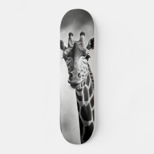 Skate Girafa em uma paisagem urbana