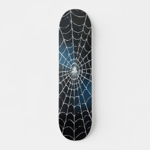 Skate Gradiente de Teia de Aranha Branca em Design Abstr