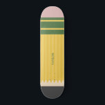 Skate Gráfico de Lápis Escolar Amarelo Personalizado<br><div class="desc">É um lápis,  não é um skate! Este skate parece um lápis clássico da escola amarela,  e está pronto para ser personalizado com um nome ou seu próprio ditado.</div>