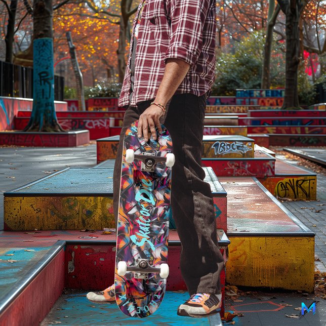 Skate Grafite com Texto Azul Elétrico e Motto Skater (Criador carregado)