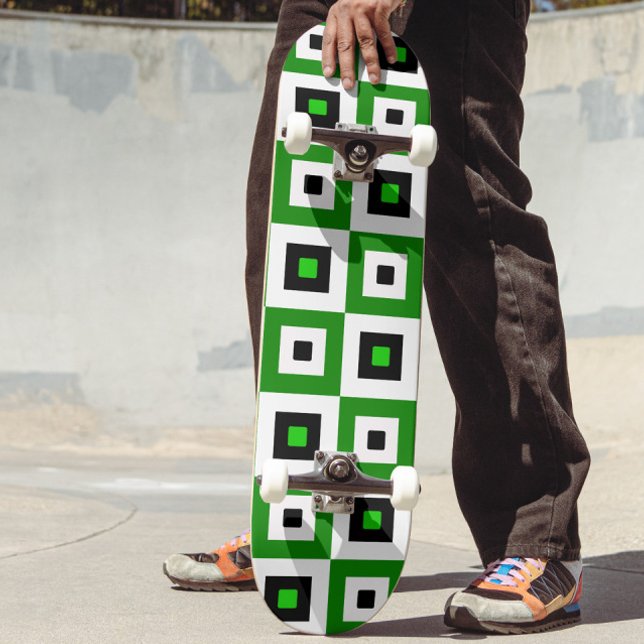 Skate Green Black White Checkered Squares Pattern (Criador carregado)