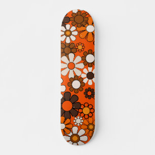 Skate Groovy Retro 70s Castanho Floral e Padrão Laranja