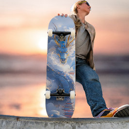Skate Incrível Dragão Azul Dourado Soando Acima das Nuve