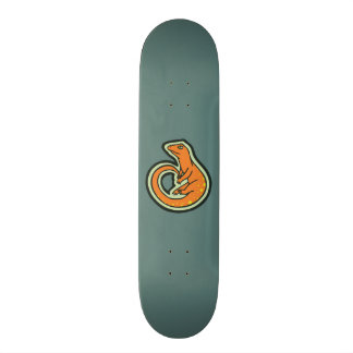 Skate Lagarto alaranjado da cauda longa com os pontos